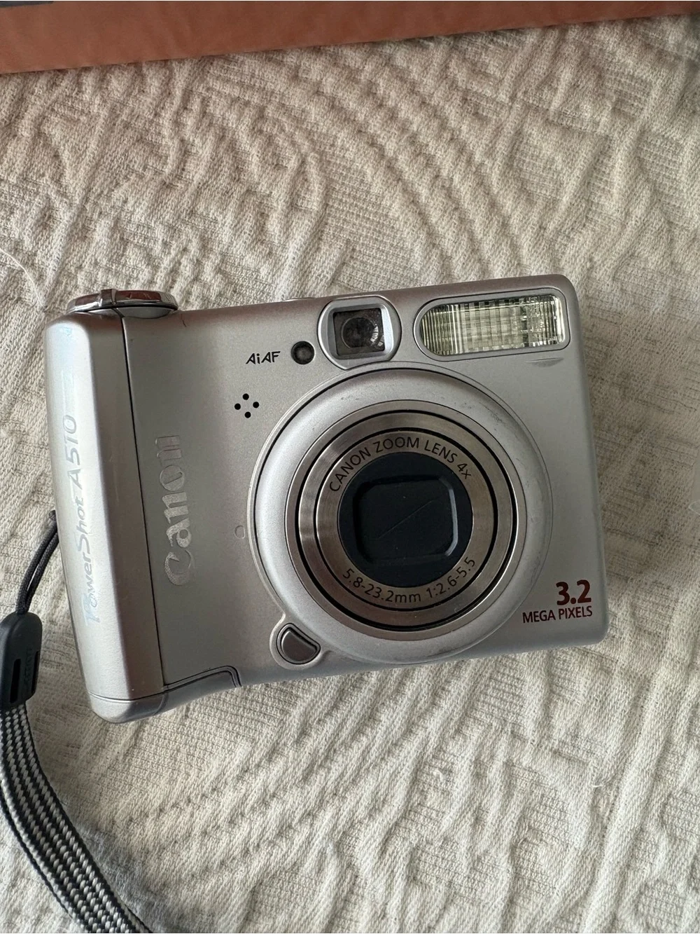 Canon Silver PowerShot A510 Compact Digital Camera with Wrist Strap
